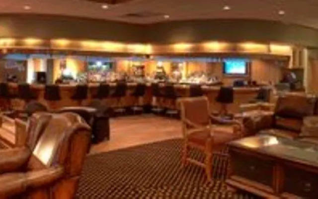 MCM Eleganté Hotel & Conference Center Beaumont