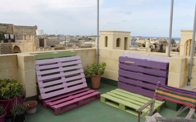 Ta 'Oneira B&B - Gharb