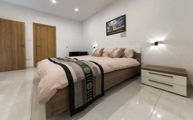 Country view luxury apartment