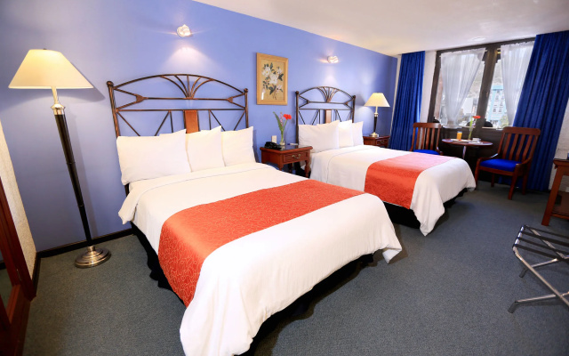 Hotel Emily