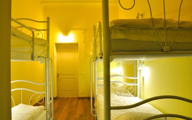 Gar'is Kyiv Factory Hostel