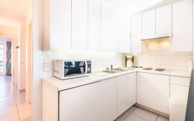 Apartment in Oostduinkerke With Garage
