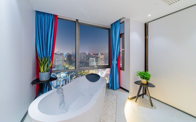 Cloudy International Apartment