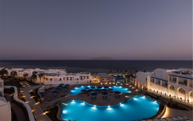 Albatros Palace Sharm - Families and couples only