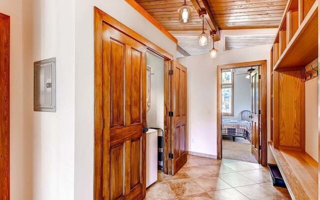 Aspenwood L17 - 2 Bedrooms Condo