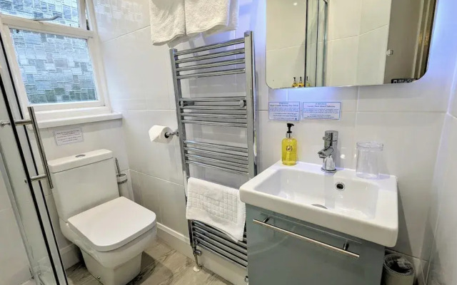 The Claremont Hotel - Adult Only