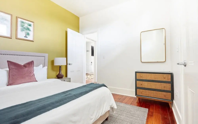 Sonder – Delachaise Row