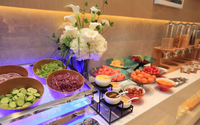 Ramada by Wyndham Zhumadian West Station