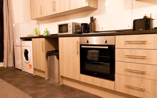Livestay-1bed Apt With Private Balcony Heathrow