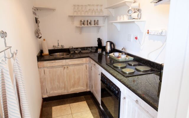 123 Ocean View Drive Apartment