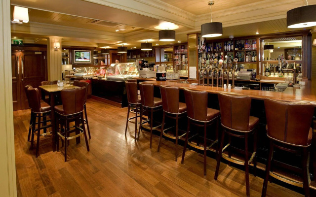 Lawlors Hotel