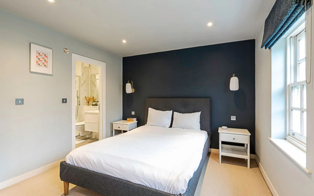 Paradise Row Townhouse