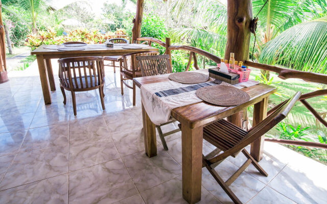 Merta Sari Balangan Bungalows