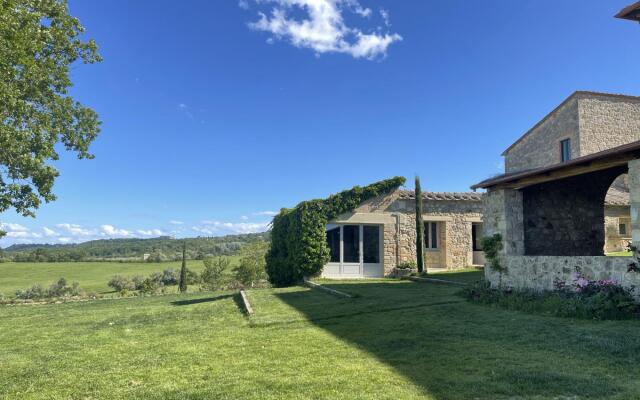 Beautiful Modern Villa IN THE Tuscan Countryside-villa Conti