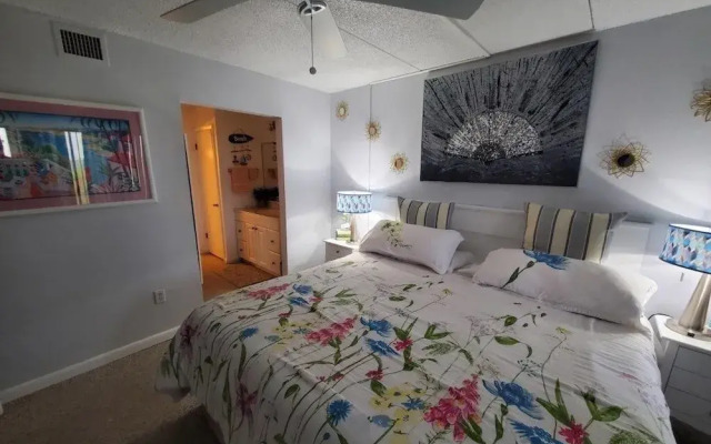 Tradewinds 151 1 Bedroom Condo