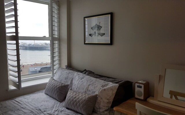 Direct Sea Views, Seafront Location & Free Parking