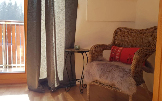 Mountain peaks Apartment with Sauna