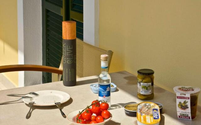 Dimitris Residence 1