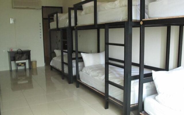 The Way Hostel & Bar