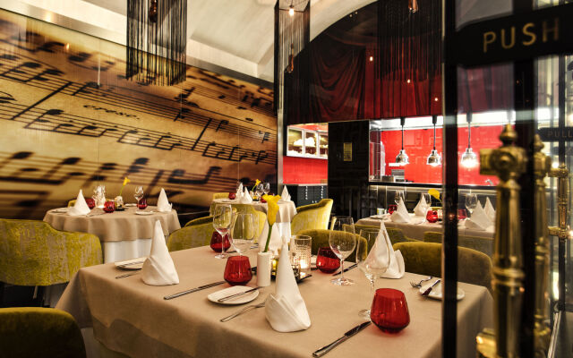 Aria Hotel Budapest by Library Hotel Collection