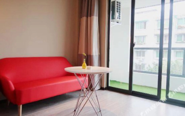 Ibis Hotel (Chengdu Pengzhou Wangyuli Branch)