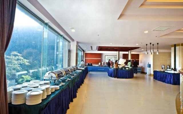 Huasheng Hot Spring Hotel