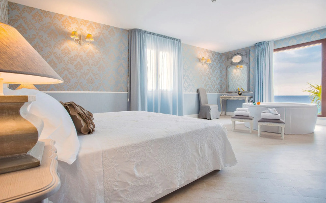 Marina Holiday Hotel & Spa