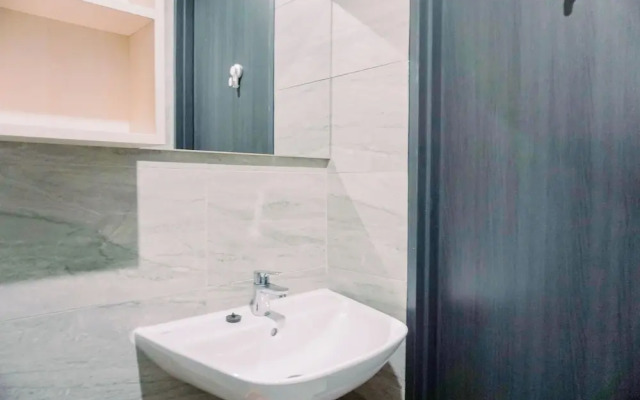 Comfort And Cozy Stay Studio Collins Boulevard Apartment