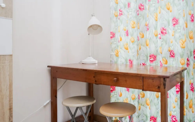Lovely Studio Apartment M-Town Residence near Summarecon Mall