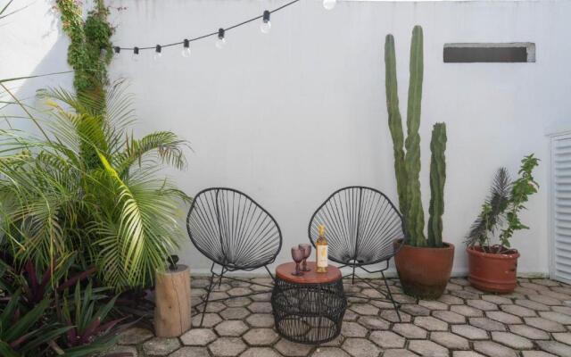 Perfect Cozy Vacation Home Just 2 Miles From the beach