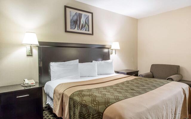 Econo Lodge West Haven