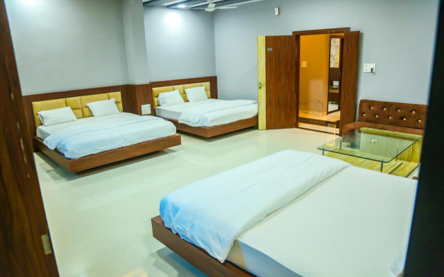 Aashirwad Hotels & Resort