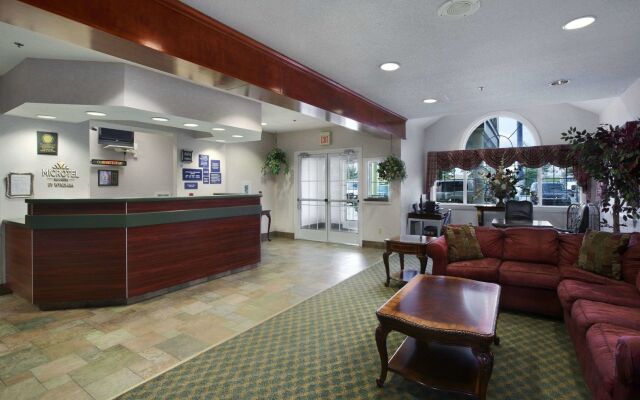 Trident Inn & Suites, Baton Rouge