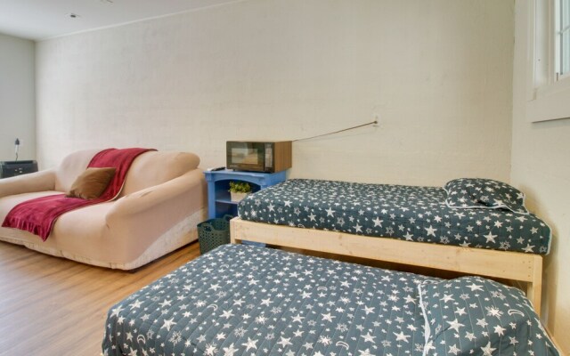 Simple Shelby Vacation Rental Near Park!