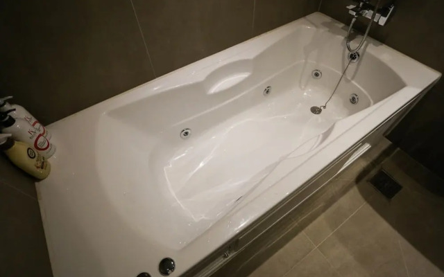 Seongnam Moran Hotel Supil