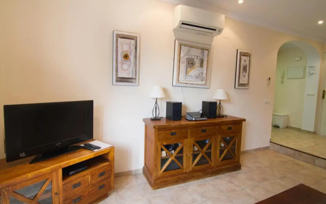 Los Pinos 19 Menyber