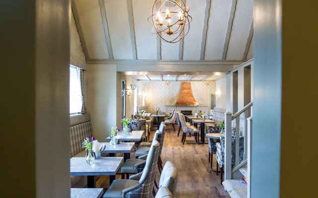 The Stair Arms Hotel