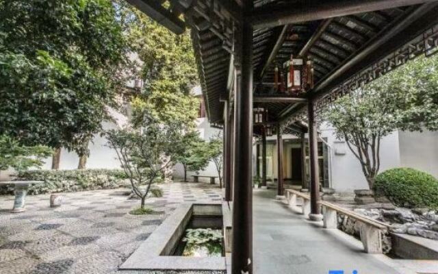 Ji Hotel (Suzhou Guanqian Street)