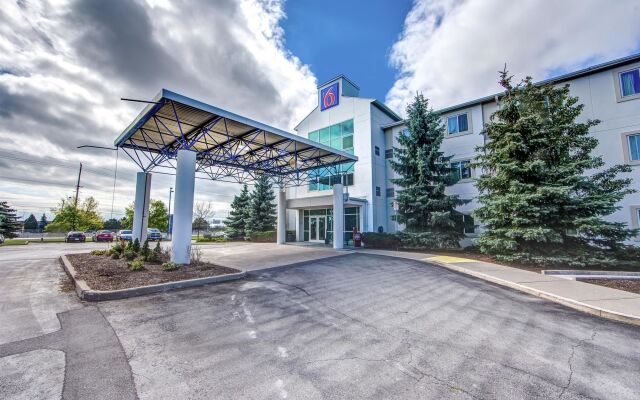 Motel 6 Burlington, ON - Toronto West - Oakville