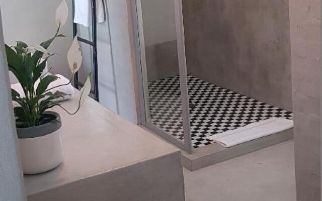 Dancing River Guesthouse