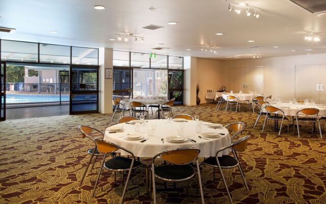 Nightcap at Kondari Resort