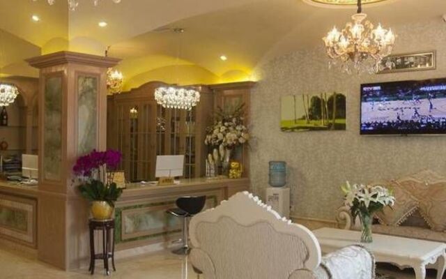 Wuhan Rome Holiday Hotel