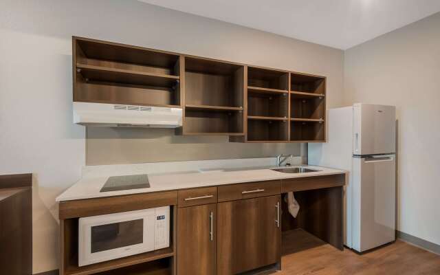 WoodSpring Suites Bellflower - Los Angeles