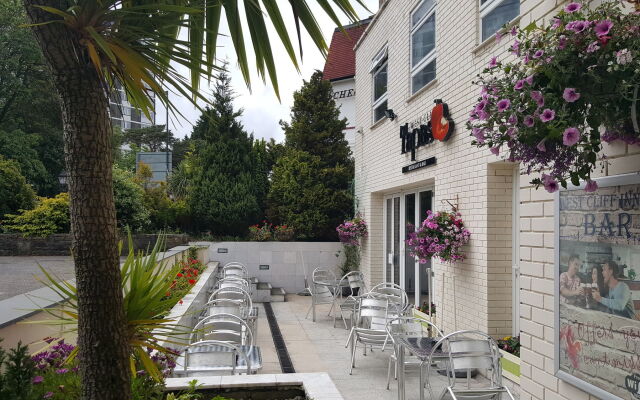 West Cliff Inn