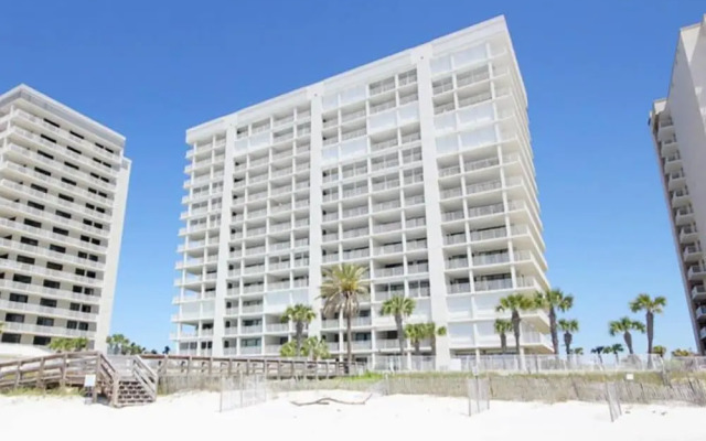 Pelican Pointe #1003