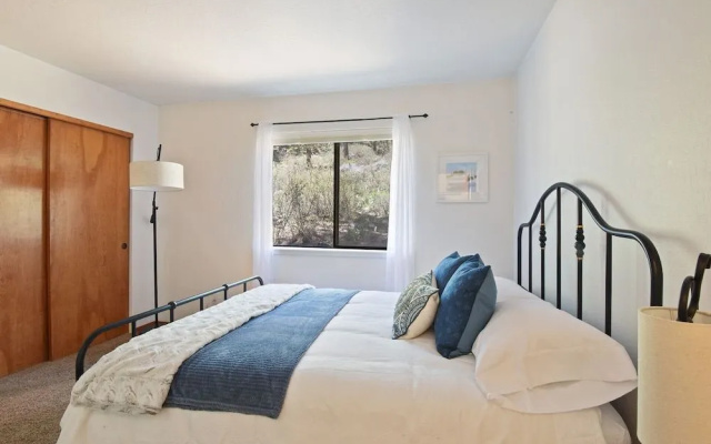 Palisades Point Prime Location!