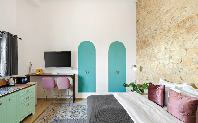 Helios Boutique Suites by La Finca Hotel