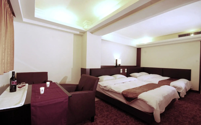 The Enterpriser Hotel