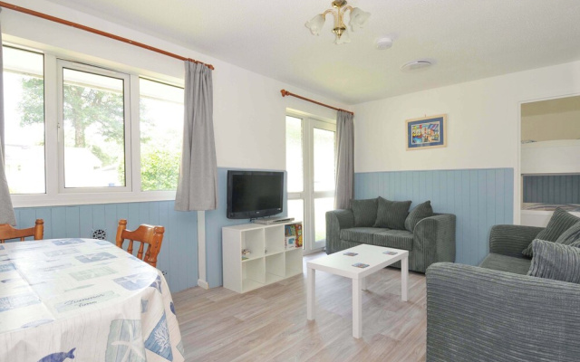4 Rosecraddoc Lodge Holiday Bungalows