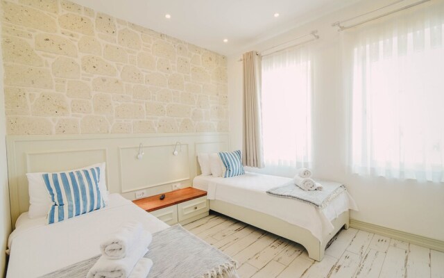 Rhodium Hotel